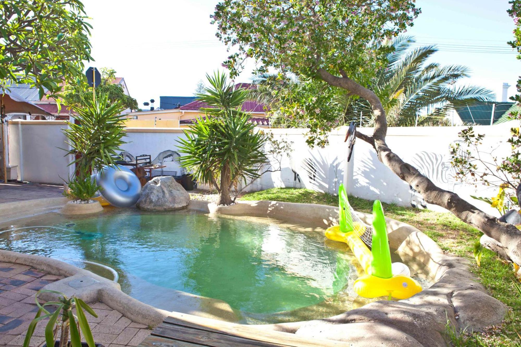 Green Elephant Backpackers Cape Town Exterior photo